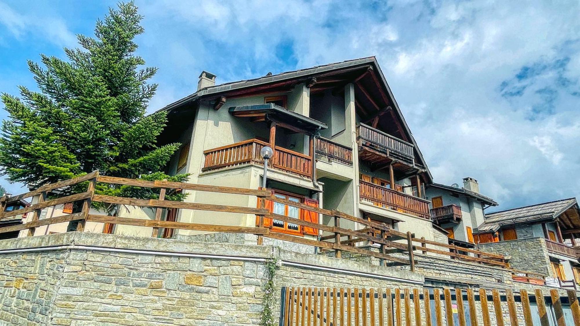 Appartamento Bellavista - Affitti Brevi Italia Oulx Exterior photo